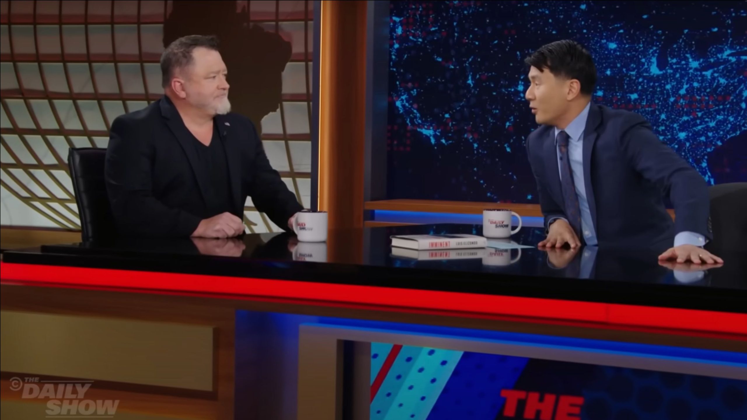 Read more about the article Lue Elizondo Daily Show Interview